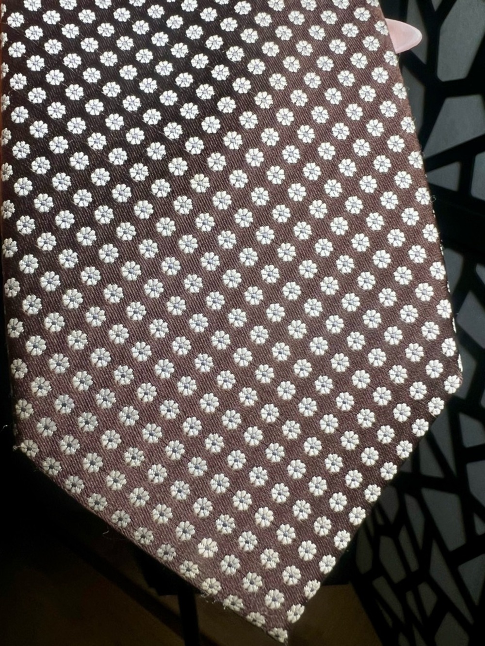 Vintage Saint Fleur-La Cravette Brown Daisy Tie. GUC